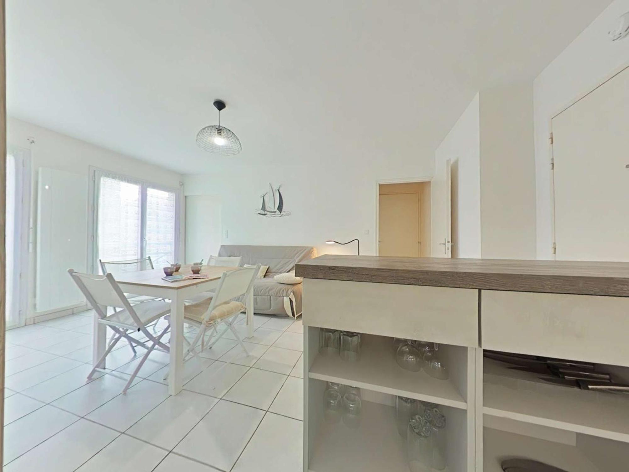 Appartement 2 Pieces Avec Parking Prive, Proche Plage Et Commerces, Saint-Gilles-Croix-De-Vie - Fr-1-224-783 Екстериор снимка